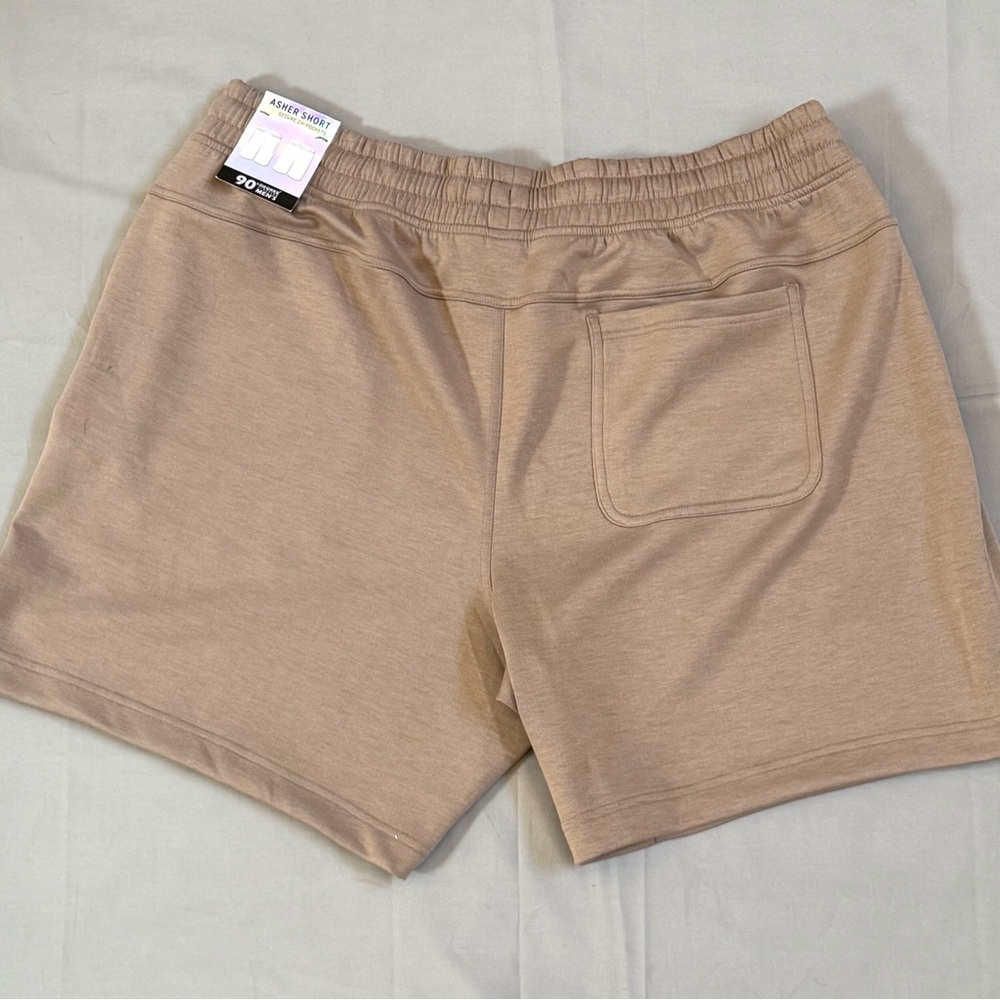 NWT Men’s Asher Short 90° light Brown Size XL - Picture 2 of 6